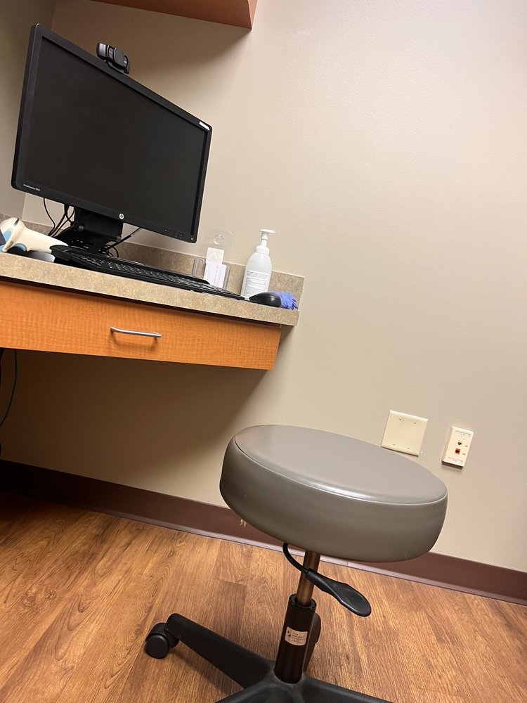 M Health Fairview Clinic - Rice Street - child therapist in Saint Paul, MN