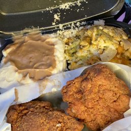 Fried chicken (Dark Meat ) plate with Mashed Potatoes & Gravy and broccoli casserole Fried chicken (Dark Meat ) plate with Mashed Potatoes & Gravy and broccoli casserole