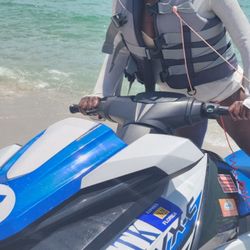 BouYah Watersports - Fontainebleau Miami Beach - Booyah Watersport Guides : Neo & Luke Are Awesome, And Attentive!