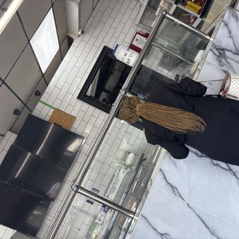 Seamorhen - Chicken Shop Near Me - St Albans, New York