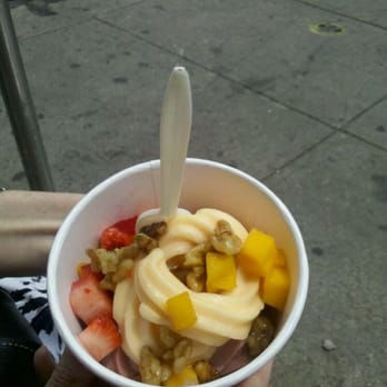 16 Handles - Desserts Near Me - New York, New York 16 Handles - Desserts Near Me - New York, New York