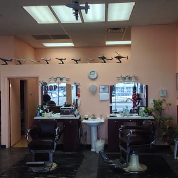 Hoffman Heights S&R Barber Shop - Barbers Near Me - Aurora, Colorado Hoffman Heights S&R Barber Shop - Barbers Near Me - Aurora, Colorado