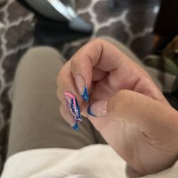 Bee's Nails & Spa - How they came out!?? Wtf is this sloppy work?!?