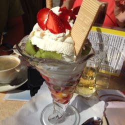 Café Schön - Fruchtbecher