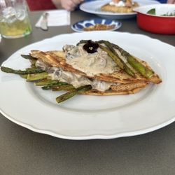Handelicious Kitchen - Asparagus and mushroom crepe.