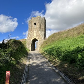 Dover Castle - Castles Near Me - Dover, KEN
