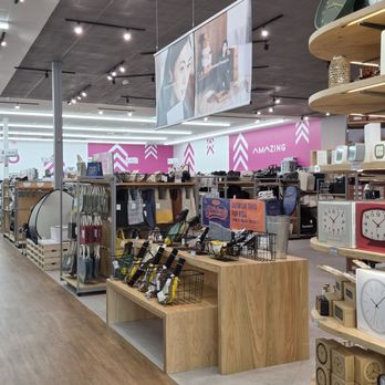 Daiso - Cosmetics & Beauty Supply Near Me - Miami, Florida