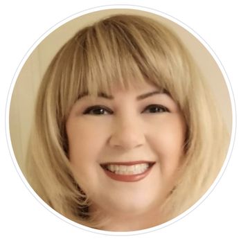 Grizelda's Beauty Salon - Lovely owner - Hair Salons Near Me - Laredo, Texas Grizelda's Beauty Salon - Lovely owner - Hair Salons Near Me - Laredo, Texas