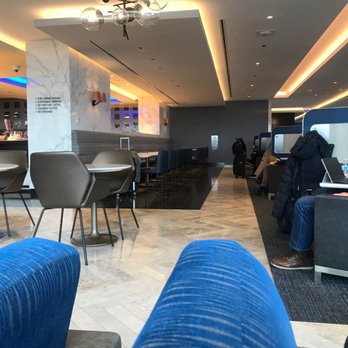 United Polaris Lounge - Ample seating all around - Airport Lounges Near Me - Chicago, Illinois United Polaris Lounge - Ample seating all around - Airport Lounges Near Me - Chicago, Illinois