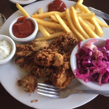 Dorn's Original Breakers Cafe - Fryed Oysters - Seafood Near Me - Morro Bay, California