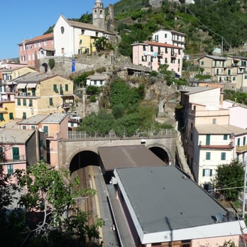 Stazione Vernazza - Train Stations Near Me - Vernazza, SP