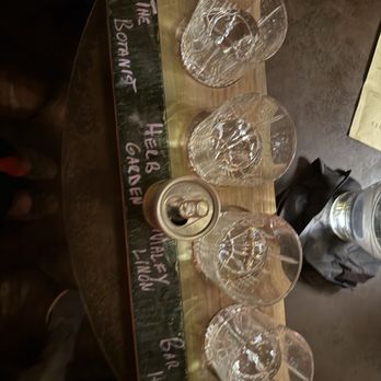 CW's Gin Joint - gin and tonic flight - Cocktail Bars Near Me - Tampa, Florida