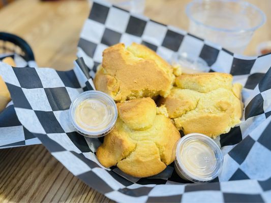 Mo's SmokeHouse BBQ by null