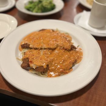 Isabella's Italian Kitchen - Chicken romano - Italian Near Me - Burbank, California