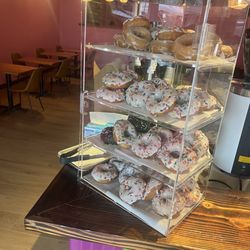 Café Más - Vegan donuts