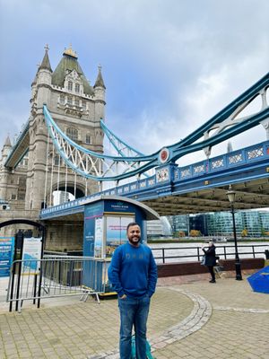Tower Bridge by null