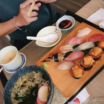 Rinka - sushi deluxe lunch set - Japanese Near Me - Honolulu, Hawaii