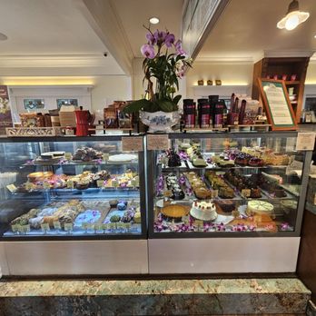 Urth Caffe - All the beautiful baked goods - Coffee & Tea Near Me - Laguna Beach, California