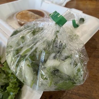 Taqueria 2 Potrillos - Cilantro and Onions. I can appreciate when restaurants have good portion control. - Mexican Near Me - Riverside, California