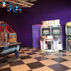 Movies 12 - Games while you wait