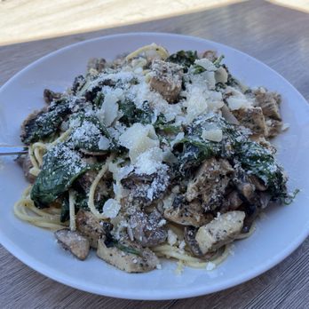 Del Lusso - Spaghetti all Francisco. - Pizza Near Me - Carlsbad, California Del Lusso - Spaghetti all Francisco. - Pizza Near Me - Carlsbad, California