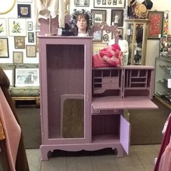 Ritzi Rags & Vintage Collectibles