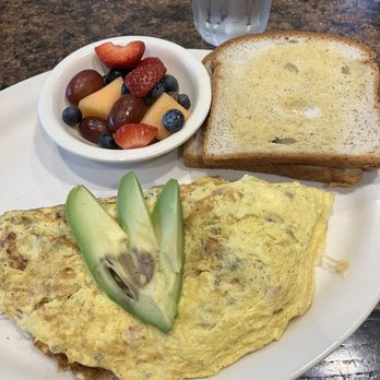 Craft Public House - Southwest Omelette with gluten free toast - Sports Bars Near Me - Cary, North Carolina Craft Public House - Southwest Omelette with gluten free toast - Sports Bars Near Me - Cary, North Carolina