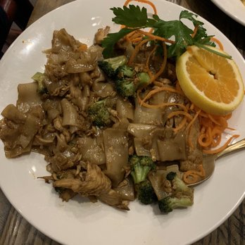 Nicky's Thai Kitchen - Pad Phad See Eaw - Thai Near Me - Pittsburgh, Pennsylvania Nicky's Thai Kitchen - Pad Phad See Eaw - Thai Near Me - Pittsburgh, Pennsylvania