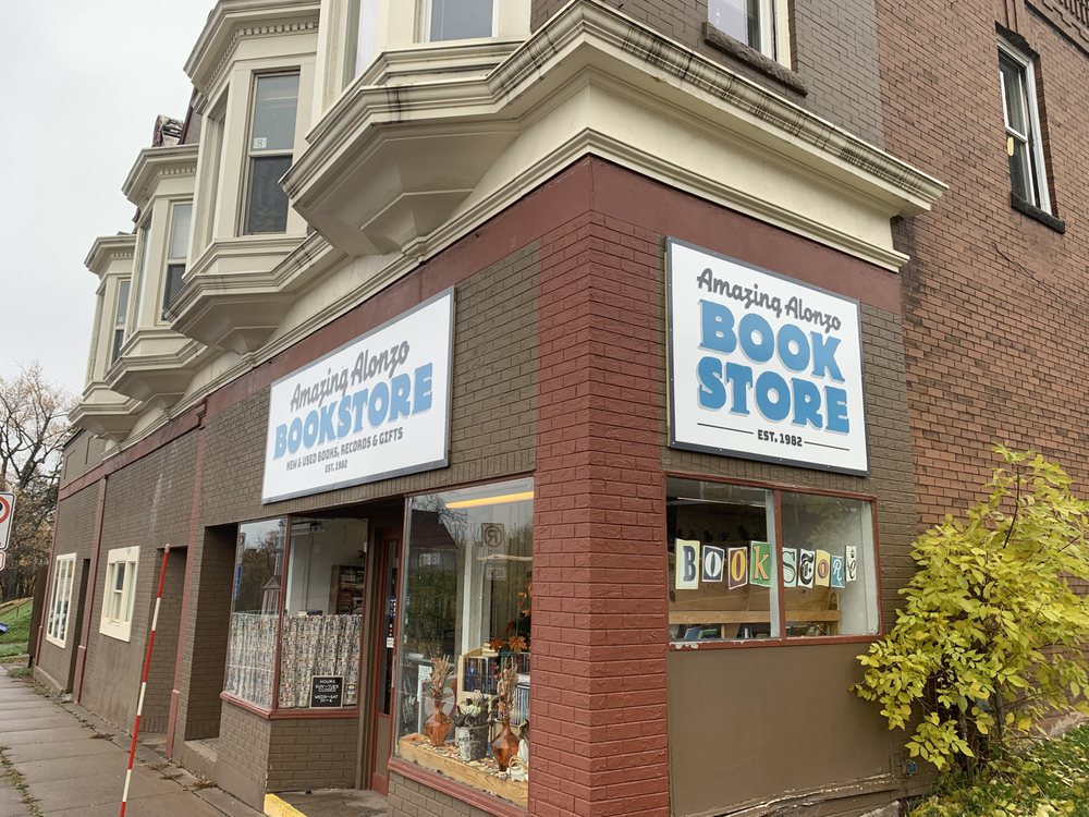 Amazing Alonzo Bookstore Logo