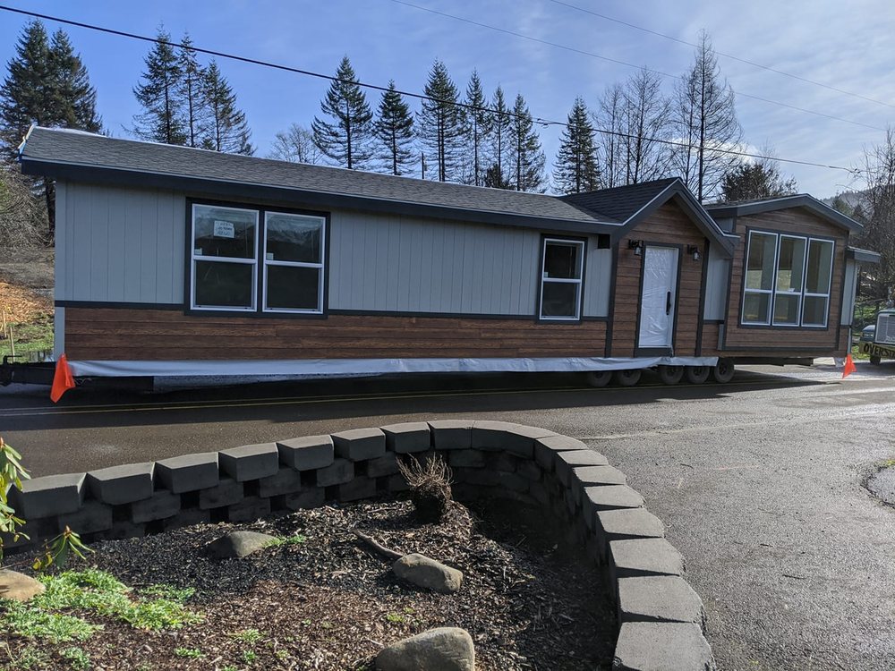 J & M HOMES LLC Updated October 2024 27 Photos & 12 Reviews 33213