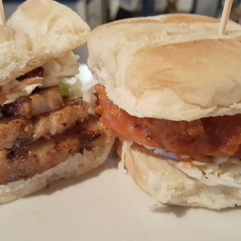 Dead Fish Grill - Dead Fish Grill (Belton TX) - $3 sliders (Pork Belly, Buffalo Chicken) - American Near Me - Belton, Texas