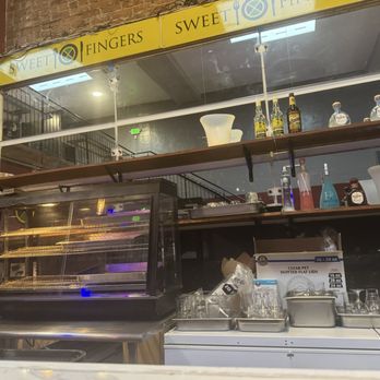 Sweet Fingers - Caribbean Near Me - Oakland, California
