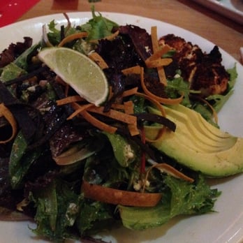 Earls Kitchen + Bar - New American Near Me - Somerville, Massachusetts