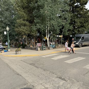 Chillberg Real Fruit Ice Cream - Street View - Ice Cream & Frozen Yogurt Near Me - Crested Butte, Colorado Chillberg Real Fruit Ice Cream - Street View - Ice Cream & Frozen Yogurt Near Me - Crested Butte, Colorado