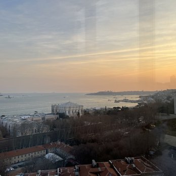 Vogue - View of the bosphorus strait - Mediterranean Near Me - Istanbul, 34