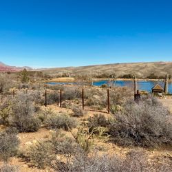 Spring Mountain Ranch State Park - Harriet Lake