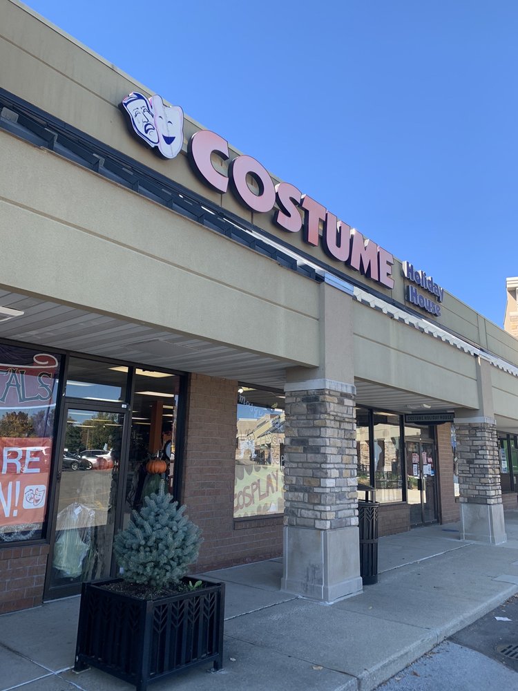 COSTUME HOLIDAY HOUSE Updated 2024 14 Photos & 23 Reviews 851