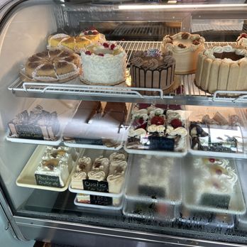 Los Hornitos Bakery - Deserts - Latin American Near Me - Wappingers Falls, New York
