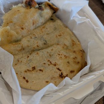 Paseo San Miguel - Cheese and spinach pupusa - Salvadoran Near Me - Los Angeles, California Paseo San Miguel - Cheese and spinach pupusa - Salvadoran Near Me - Los Angeles, California