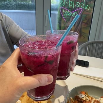 SoBe Vegan - Dragonfruit Mojitos - Vegan Near Me - Fort Lauderdale, Florida SoBe Vegan - Dragonfruit Mojitos - Vegan Near Me - Fort Lauderdale, Florida