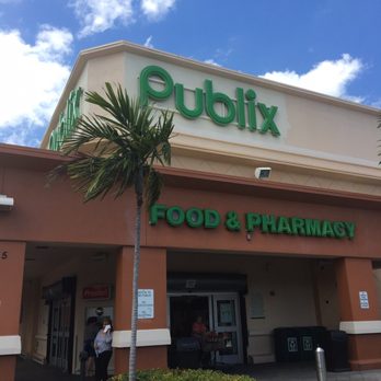 Publix - Hialeah - Outside - Grocery Near Me - Hialeah, Florida