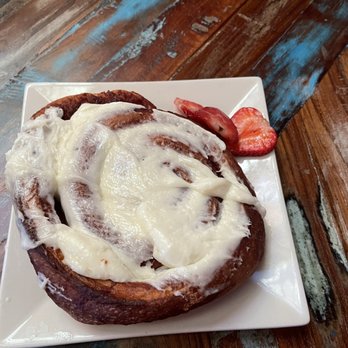 Barn 34 - Very very DELICIOUS CINNAMON BUN - Bars Near Me - Ocean City, Maryland