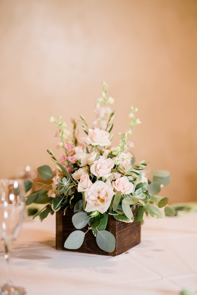 FRANK’S GARDEN FLORIST BY EXPRESSIONS FLORAL Updated September 2024