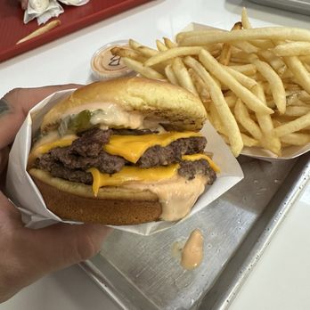 Papa Smash - Smash burger double - Burgers Near Me - Romoland, California Papa Smash - Smash burger double - Burgers Near Me - Romoland, California