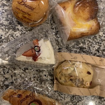 O Bread & Cakes - Corn bread cream, gallego, M. G. cream bread, French ham cheese toast, strawberry cake slice - Bakeries Near Me - Centreville, Virginia