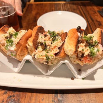 Finney's Crafthouse - Camarillo - Lobster rolls - New American Near Me - Camarillo, California Finney's Crafthouse - Camarillo - Lobster rolls - New American Near Me - Camarillo, California
