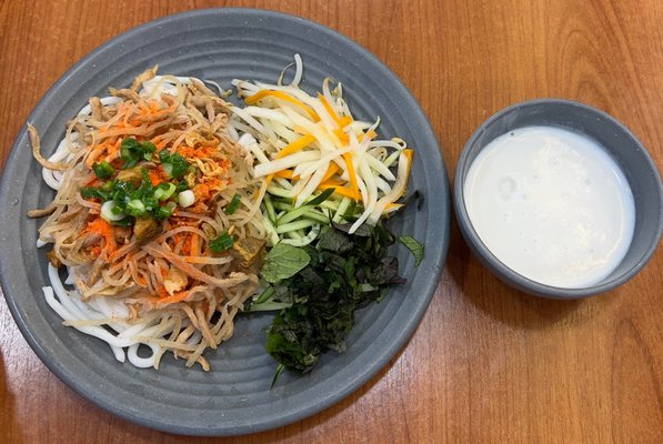 Bánh Cuốn Tây Hồ 2 by null