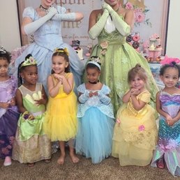 The two best singing princesses ever The two best singing princesses ever