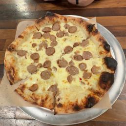 Quattro Formaggi with Italian Sausage Quattro Formaggi with Italian Sausage