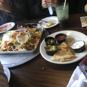 Countryside Saloon - Pizza Near Me - Des Plaines, Illinois Countryside Saloon - Pizza Near Me - Des Plaines, Illinois